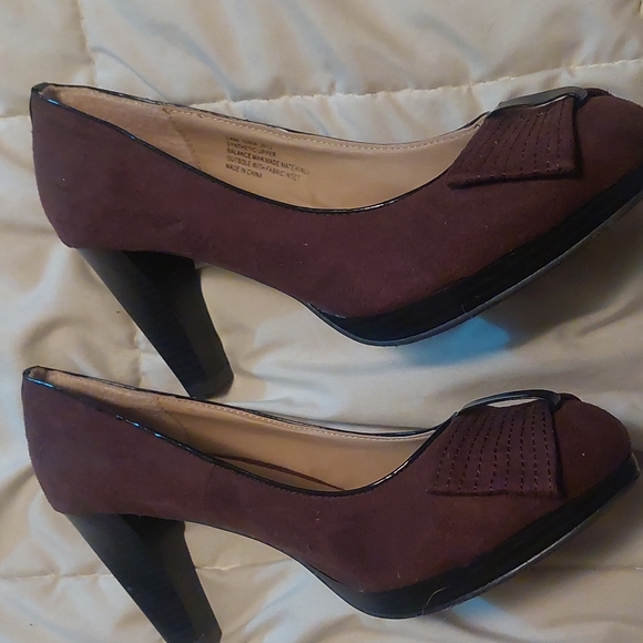 Avenue "Cami" Brown High Heels - Picture 3 of 5
